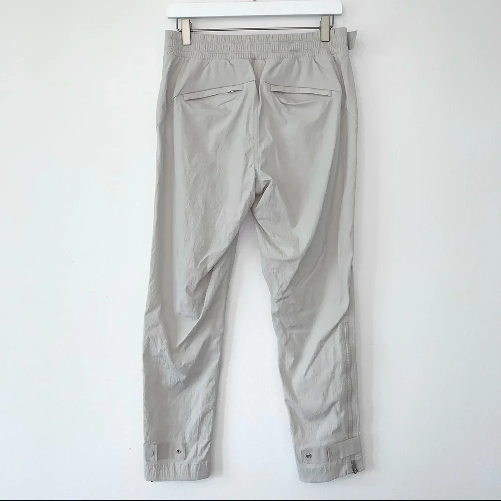 Athleta Trekkie Belted Pant in Birch Grey - Picture 5 of 11